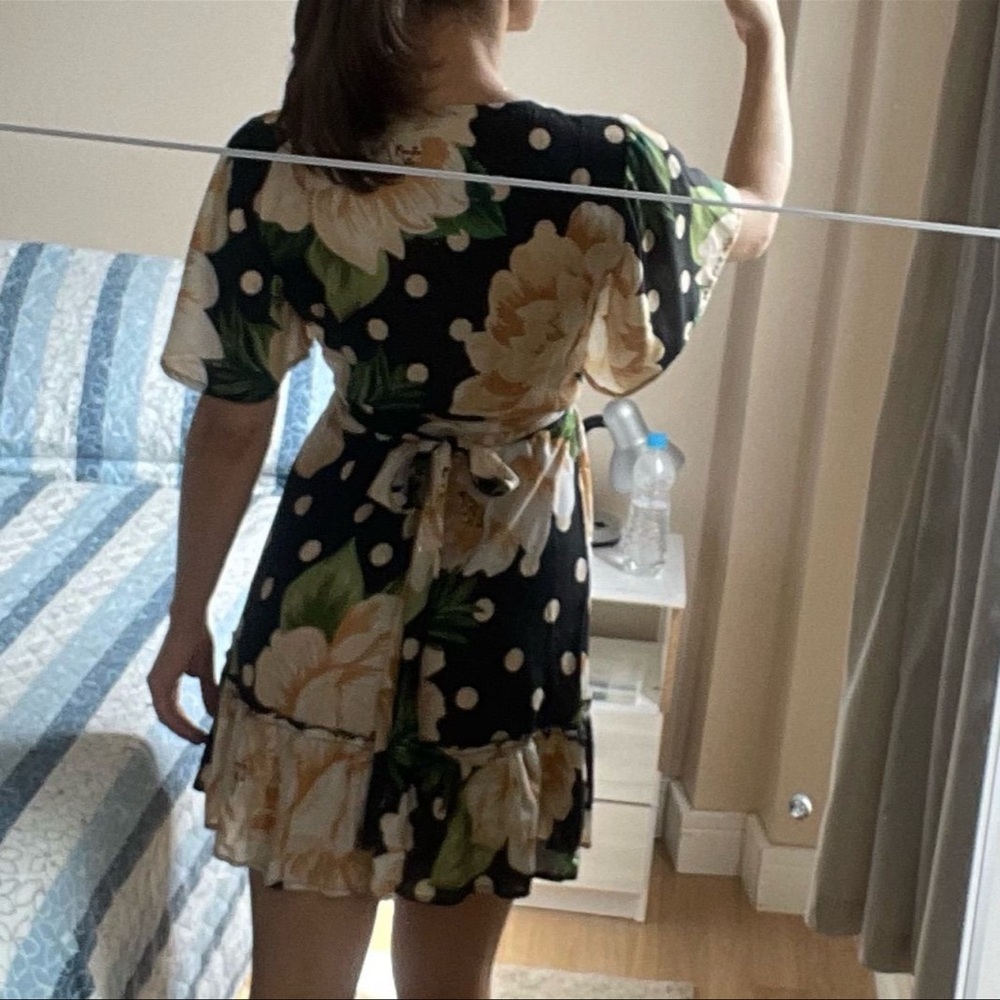 Farm Rio mini Dress - Picture 2 of 9